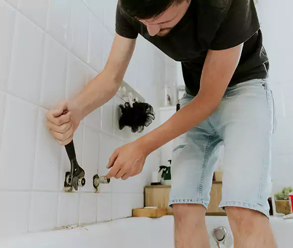 Affordable Bathtub Faucet Replacement in Massapequa Park: Choose Experienced Local Technicians