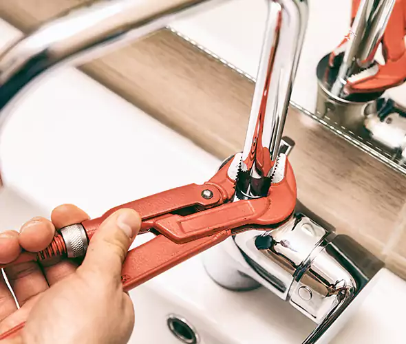 Expert Leak Repair Plumber in Massapequa Park, NY
